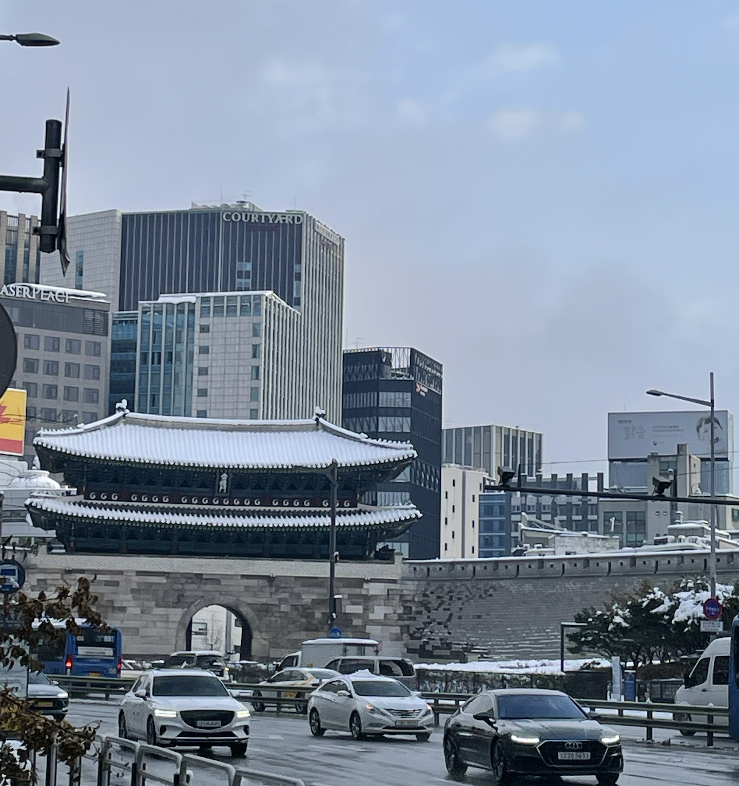 출근하며 매일보는 숭례문
